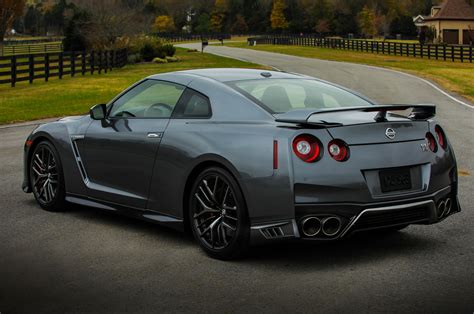2018 Nissan GT-R Owners Manual